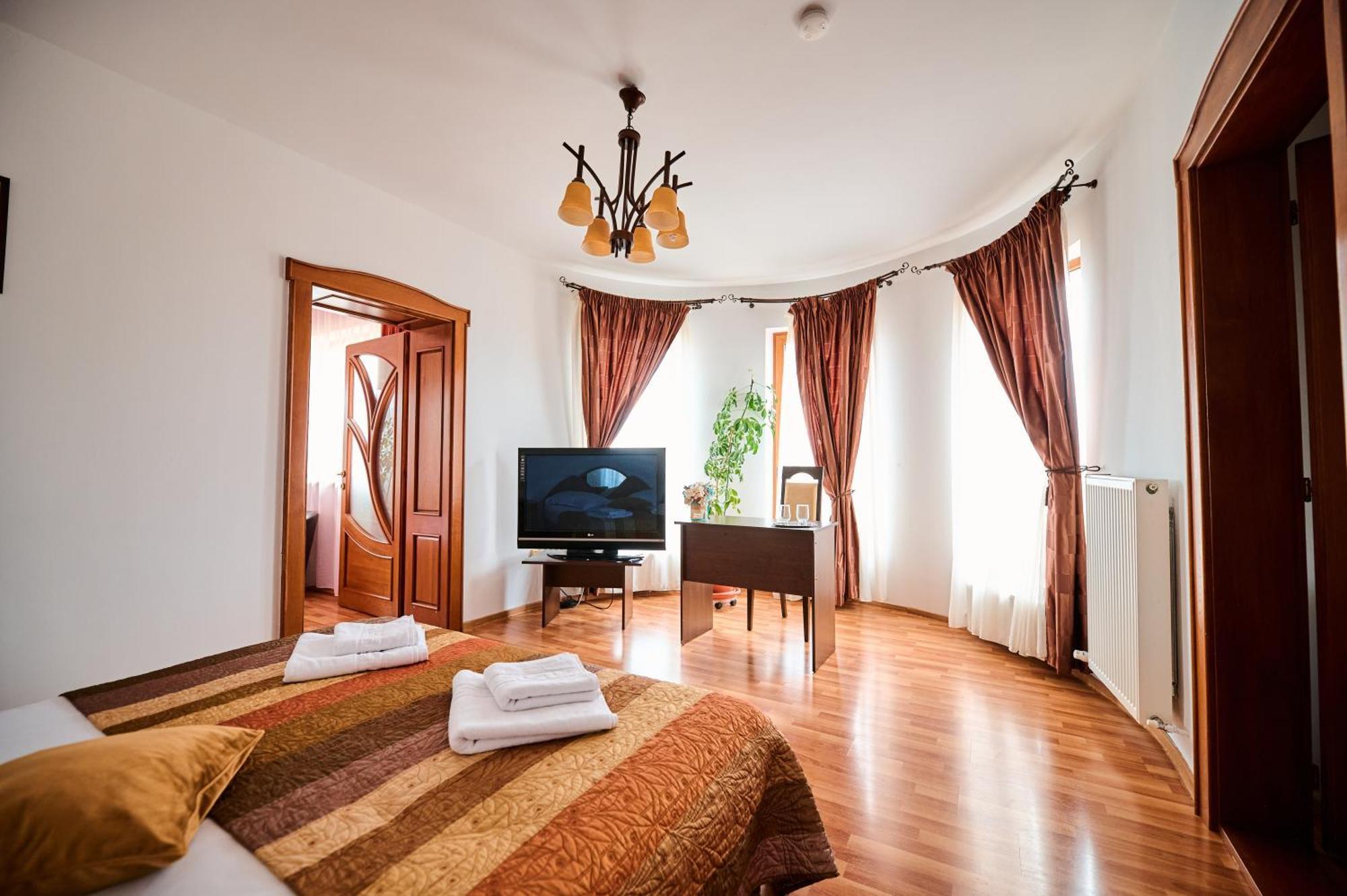 Pensiunea Kenza 3*